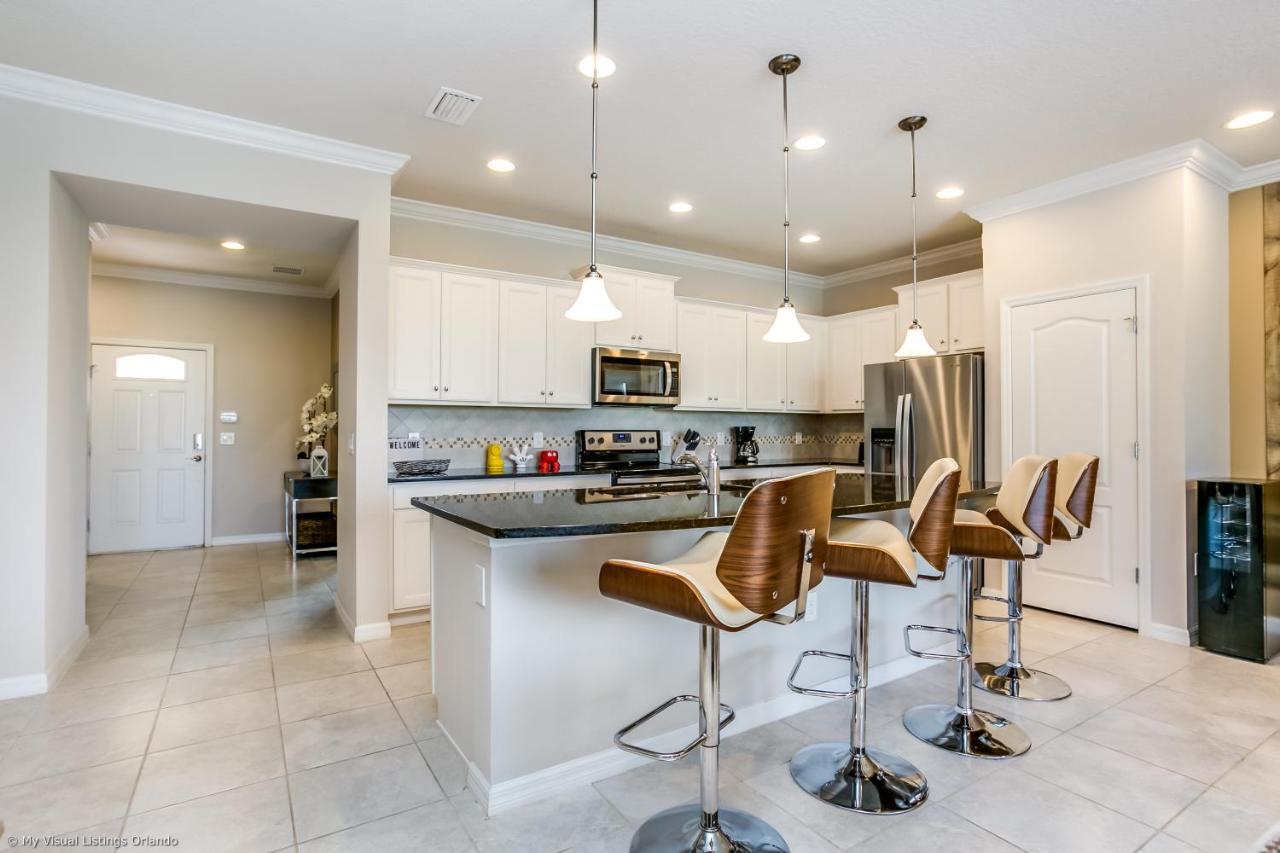 Beautiful Townhome Wprivate Pool 7 Mi To Disney Kissimmee Kültér fotó