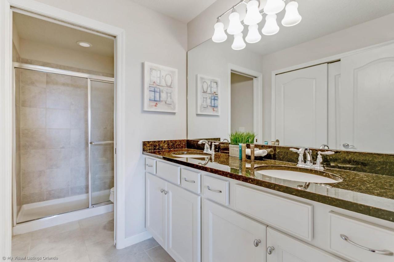 Beautiful Townhome Wprivate Pool 7 Mi To Disney Kissimmee Kültér fotó