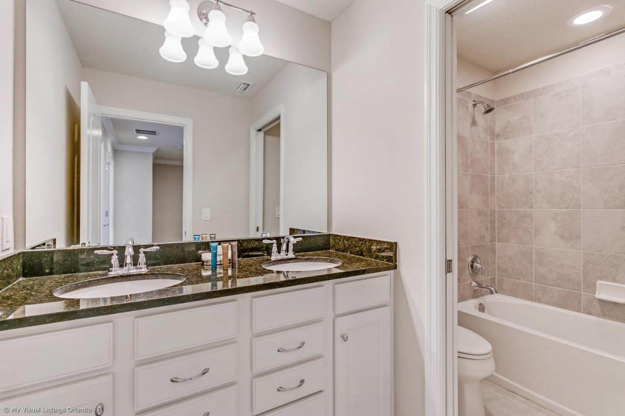 Beautiful Townhome Wprivate Pool 7 Mi To Disney Kissimmee Kültér fotó